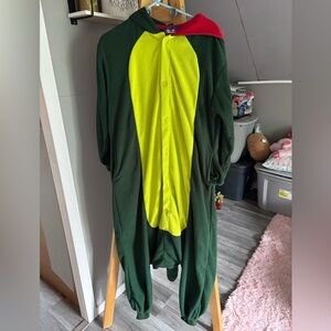 🎆Bundle 5 items for $20 🎆 
Green and Yellow Dinosaur Onesie